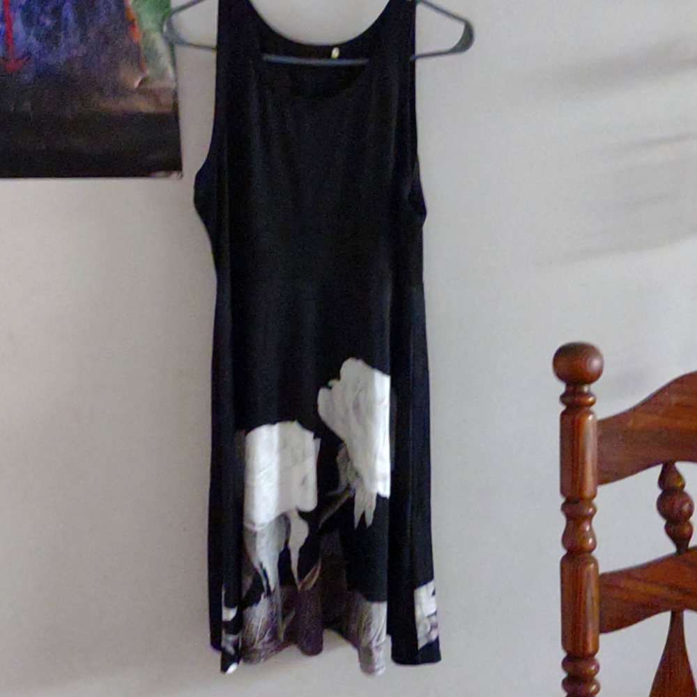 Summer spring or fall comfy dress. Smooth and lightweight. Size M/L
